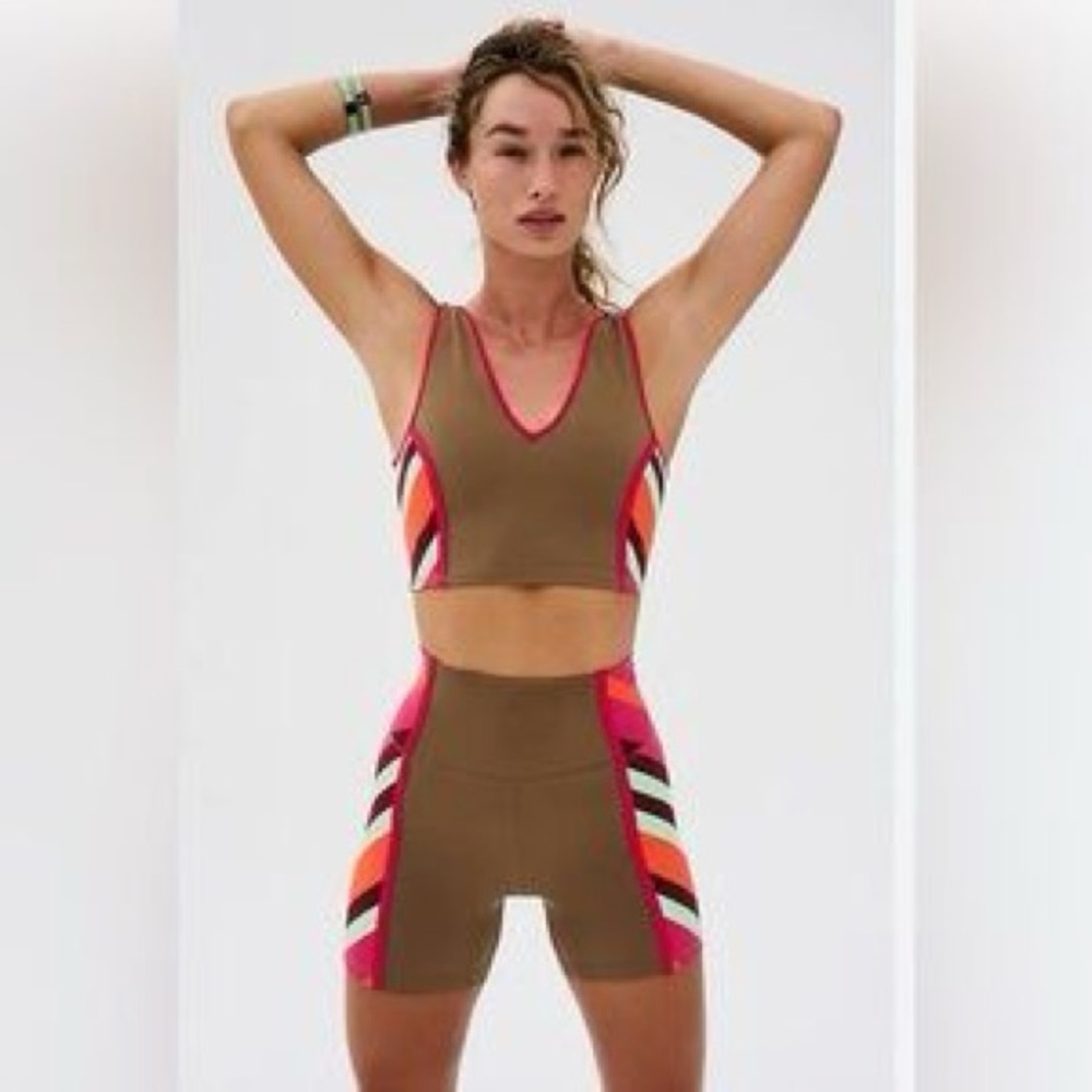 NWOT Free People Movement Sports Bra size Medium - Picture 4 of 4